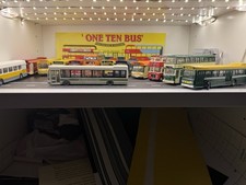1/110 Scale Model Bus Kits