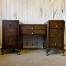 Antique Queen Anne Kneehole