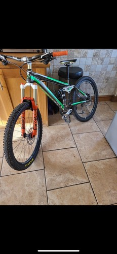Full suspension mountain bike - suspension,