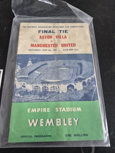 Manchester united programme - manchester,