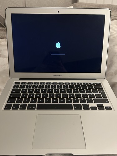 Apple macbook air early - apple,