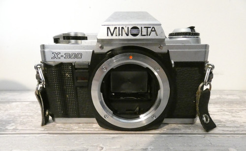 Minolta 300 film camera - x-300,