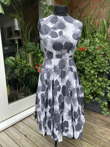 Vintage 1980s monochrome - vintage,
