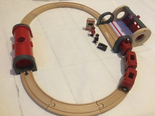 Wooden brio metro - metro, station
