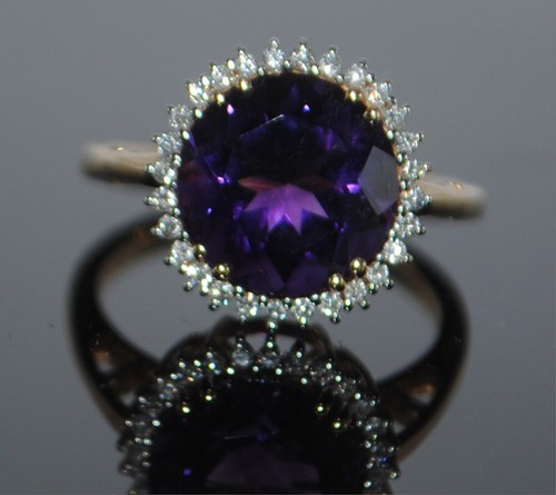 18ct gold amethyst - &, diamond
