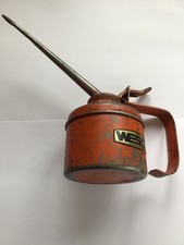 3 vintage oil cans Wesco, Pressol and Halfords.