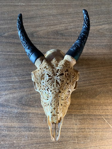 Gorgeous hand carved goat - gorgeous,