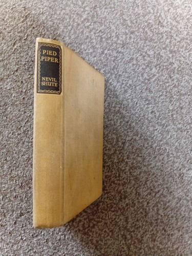 Nevil shute pied piper - nevil,