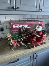 Gemmy Sleigh Ride Santa & Reindeer RARE Vintage Lighted Musical Animated Works