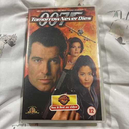 James bond 007 tomorrow - -,