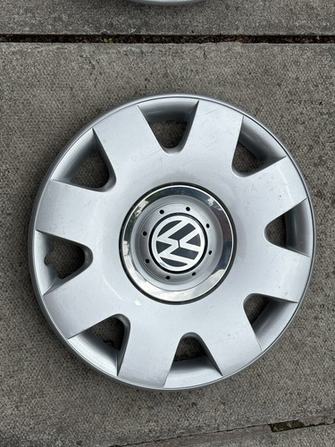 Volkswagen beetle wheel - volkswagen,