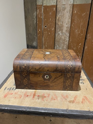 Victorian walnut box tunbridge - walnut,
