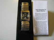 AVON LADIES QUARTZ WRISTWATCH