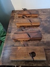 4 Wooden Antique Moulding