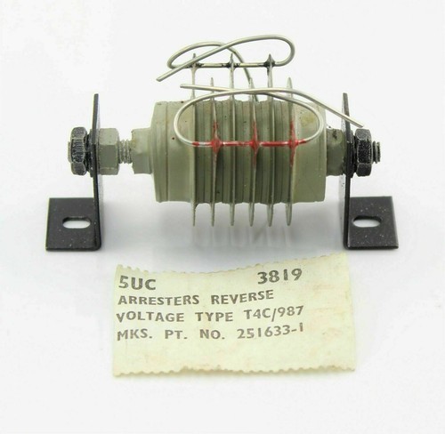 Voltage arrester reverse - reverse, type