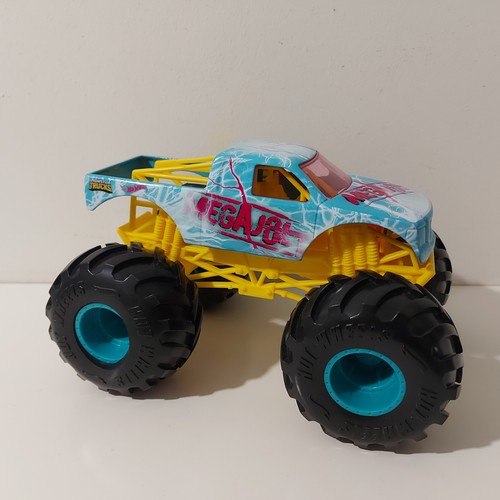Hot wheels monster truck - truck, mega