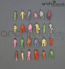 100 model standing - 100,