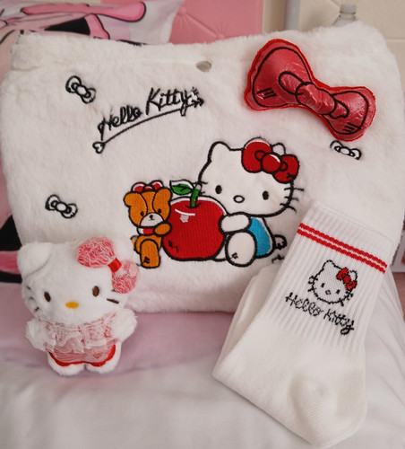 Sanrio hello kitty - sanrio,