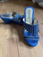 SIZE 6 METALLIC ROYAL BLUE