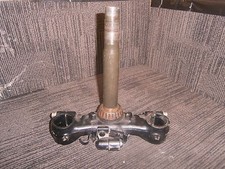 YAMAHA XV920 XV 920 1982 BOTTOM YOKE STEERING STEM TREE