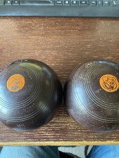 Henselite Bowls Pair Size 3