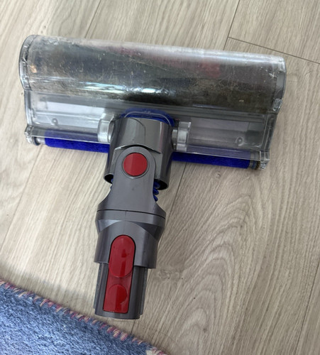 Dyson motorised floor - motorised,
