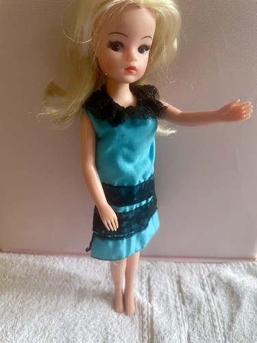 Pedigree sindy doll - sindy,