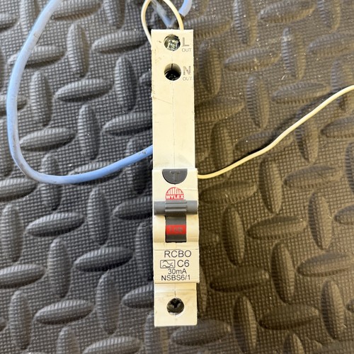 Wylex amp curve - 6,