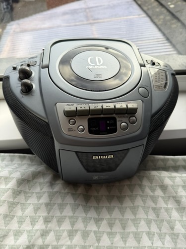 Aiwa csd es255 - compact, disc