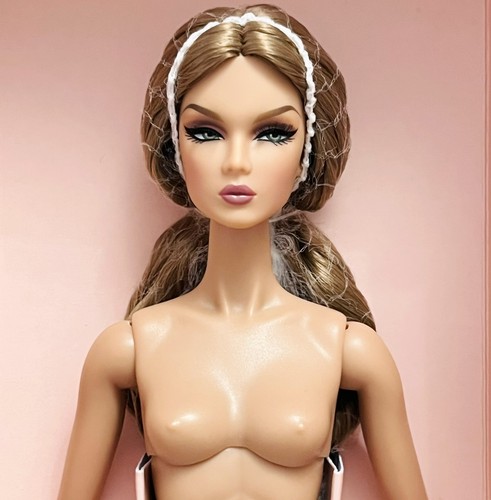 Integrity toys fashion royalty - fashion,