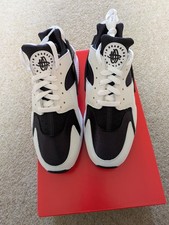 Nike Air Huarache size UK 9