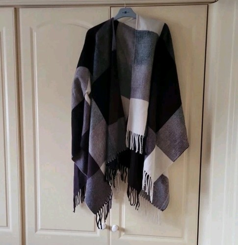 Brown cream shawl - brown/cream,