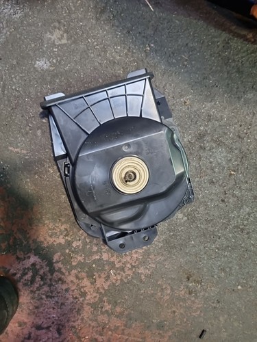 Bmw series f22 subwoofer - bmw,