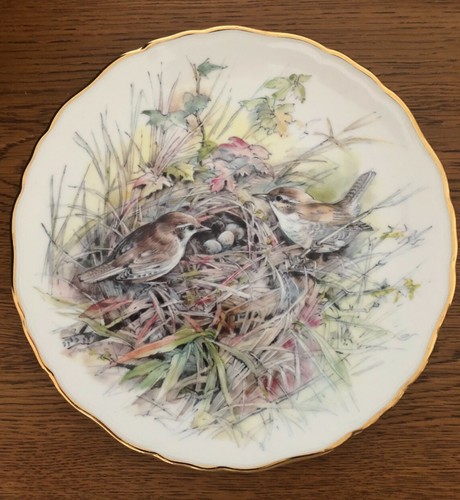 Royal albert england bone - albert,