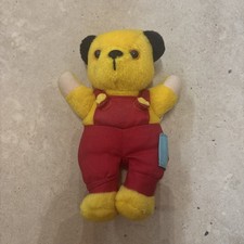 VINTAGE 2000 GOLDEN BEAR SOOTY