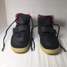 USED- NIKE AIR YEEZY 2 BLACK SOLAR RED Sz US7 UK4.5  2012