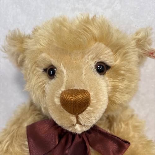 Rare retired steiff 2000 - retired,