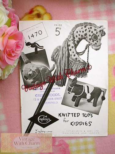 Page vintage 1940s toy - 12,
