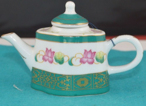 Porcelain art the miniature - porcelain,