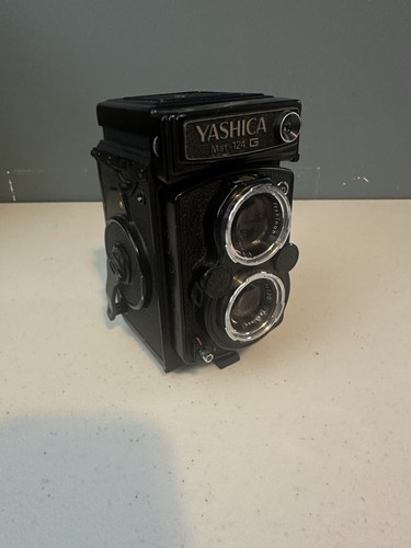 Yashica mat 124g - mat-124g, 6x6
