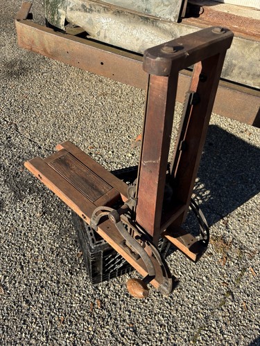 Antique vtg unknown beam - antique/vtg,