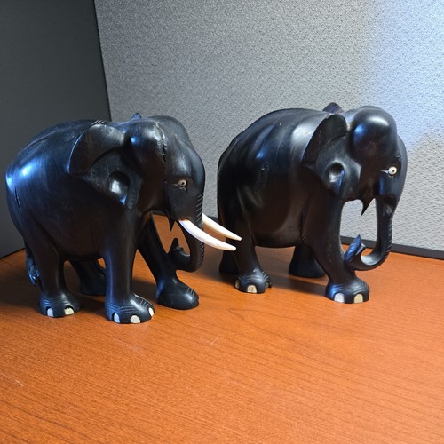 Pair elephant figurine - pair,