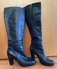 STUNNING HOBBS KNEE HIGH BLACK