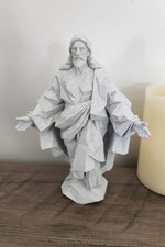 Geometric Jesus Statue home
