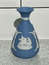 Wedgwood blue jasperware - blue,