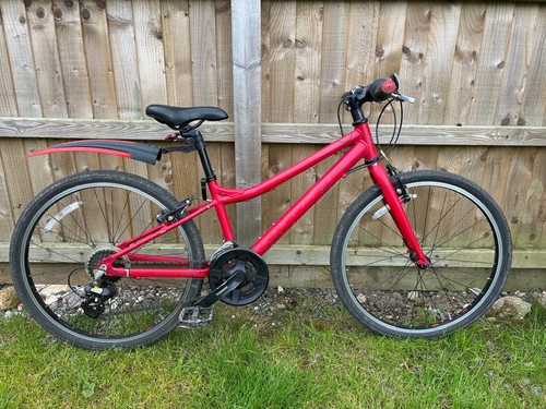 Carrera mountain bike 24in - bike, red