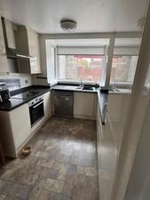 USED Cream High Gloss Kitchen With Worktop, Fridge Freezer, Microwave, Oven/Hob