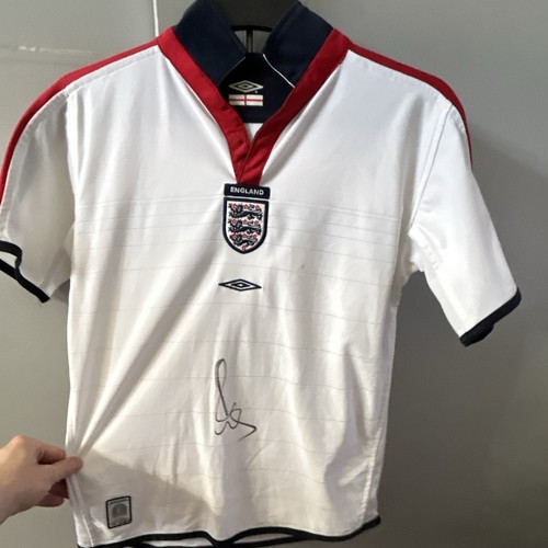 Signed umbro england home - umbro,