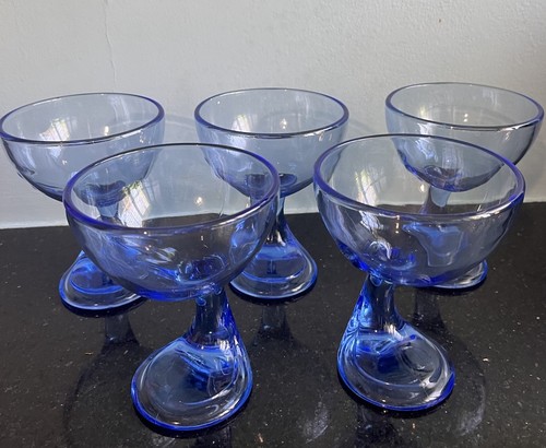 Five pretty stems blue - ,