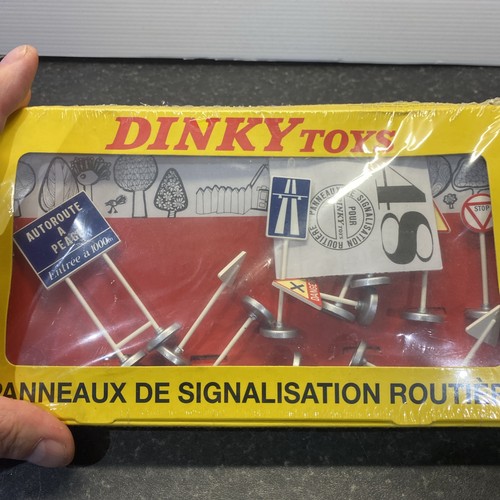 Dinky toys 593 atlas - toys,